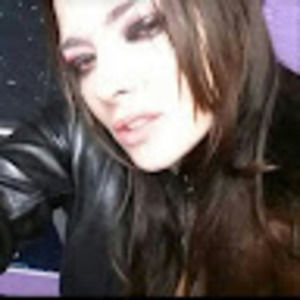 Meet your Posher, Niki